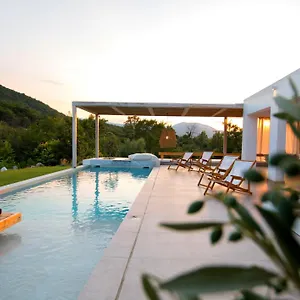 Βίλα Aristotelia Gi - Premium Luxury With Private Pools, Ολυμπιάδα